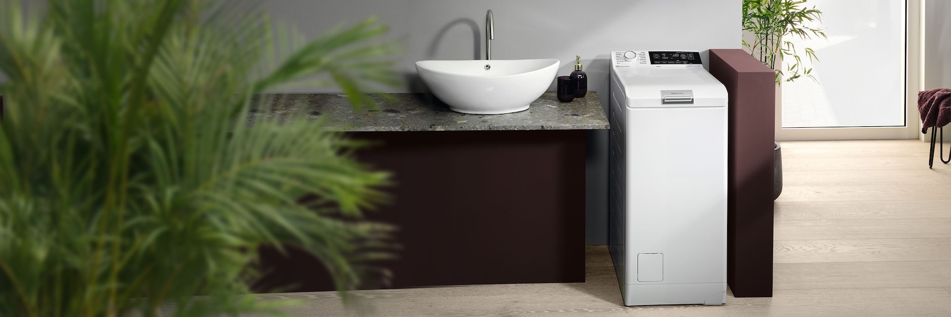 Стиральная машина с вертикальной загрузкой Electrolux